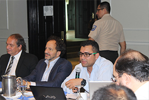 funcionarios_analizan_funcion_policial_3